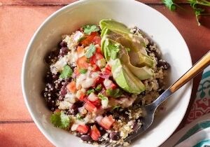 black bean quinoa bowl