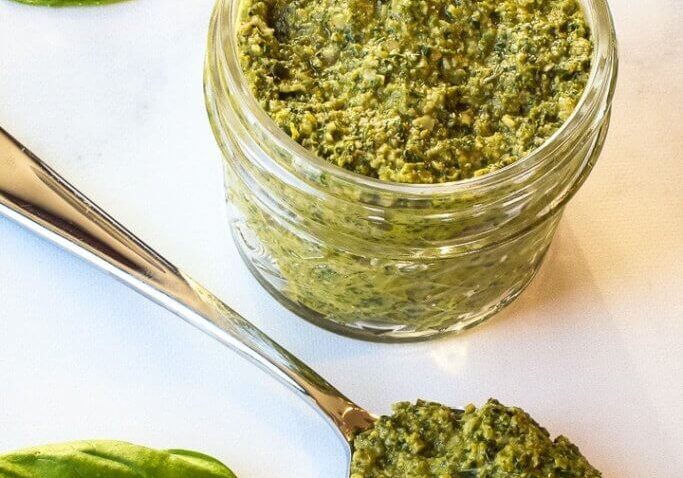 oil free basil Pesto