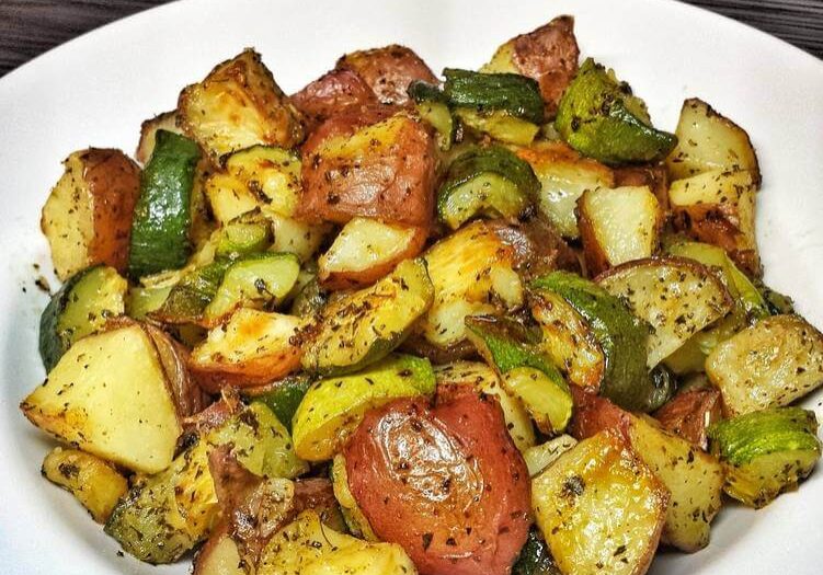 roasted-zucchini-and-red-potatoes-recipe-main-photo